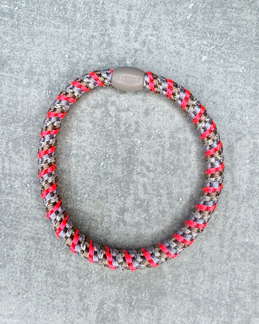 KKNEKKI Haarband SLIM "Nougat Neon Pink"

Unsere absoluten Lieblings-Haarbänder von KKNEKKI gibt es jetzt für Euch bei uns im Shop! In vielen wunderschönen Farben und Styles, für normales/dickes (Bold Style) wie auch feines Haar (Slim Style).